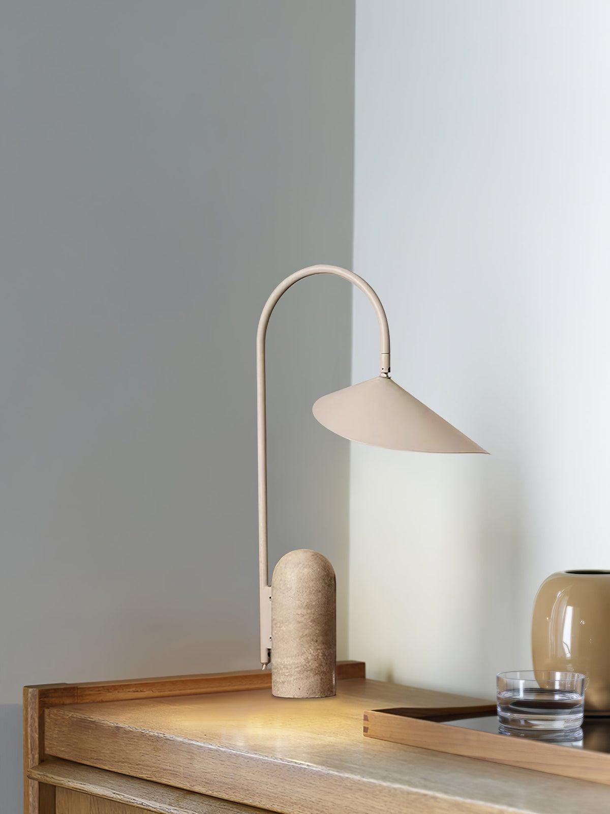 Selva Arc Leaf Tischlampe