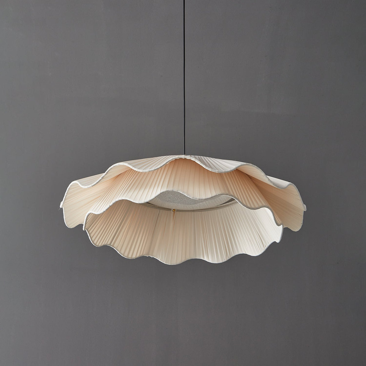 Ellorel Elegance Wave Messing-Stoff Pendelleuchte