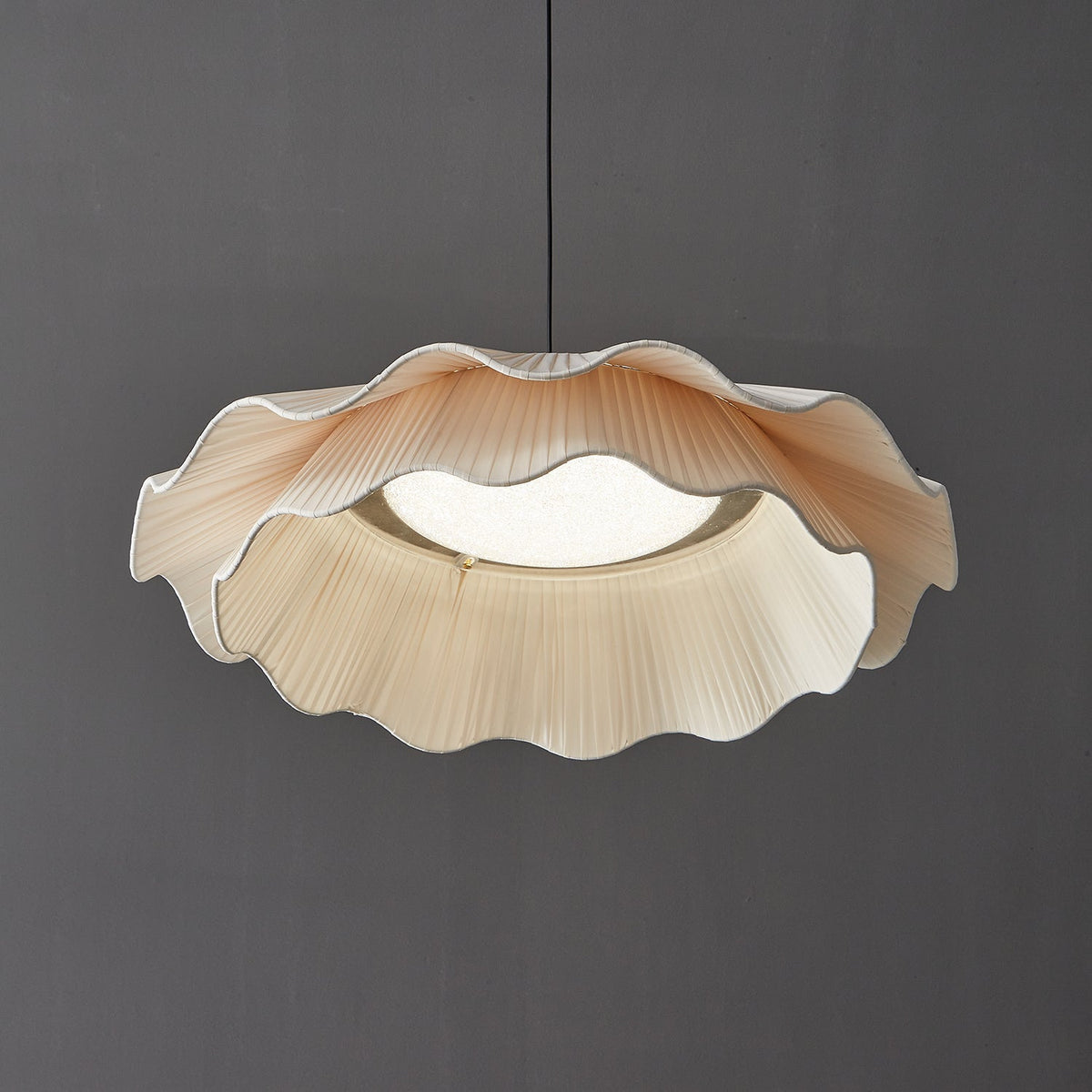 Ellorel Elegance Wave Messing-Stoff Pendelleuchte