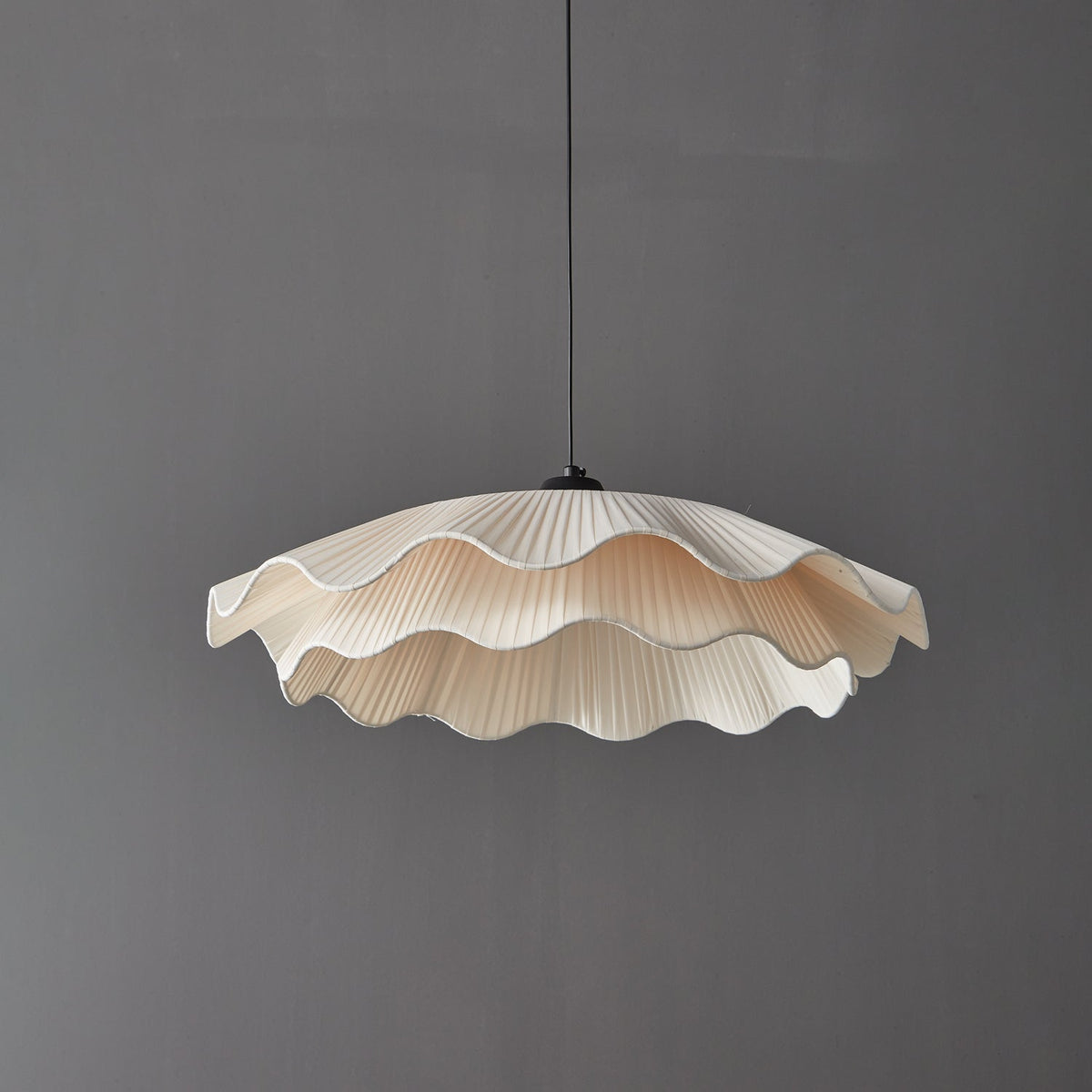 Ellorel Elegance Wave Messing-Stoff Pendelleuchte