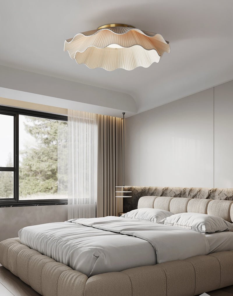 Mylirira Premium Elegance Wellen-Messing-Stoff-Deckenleuchte