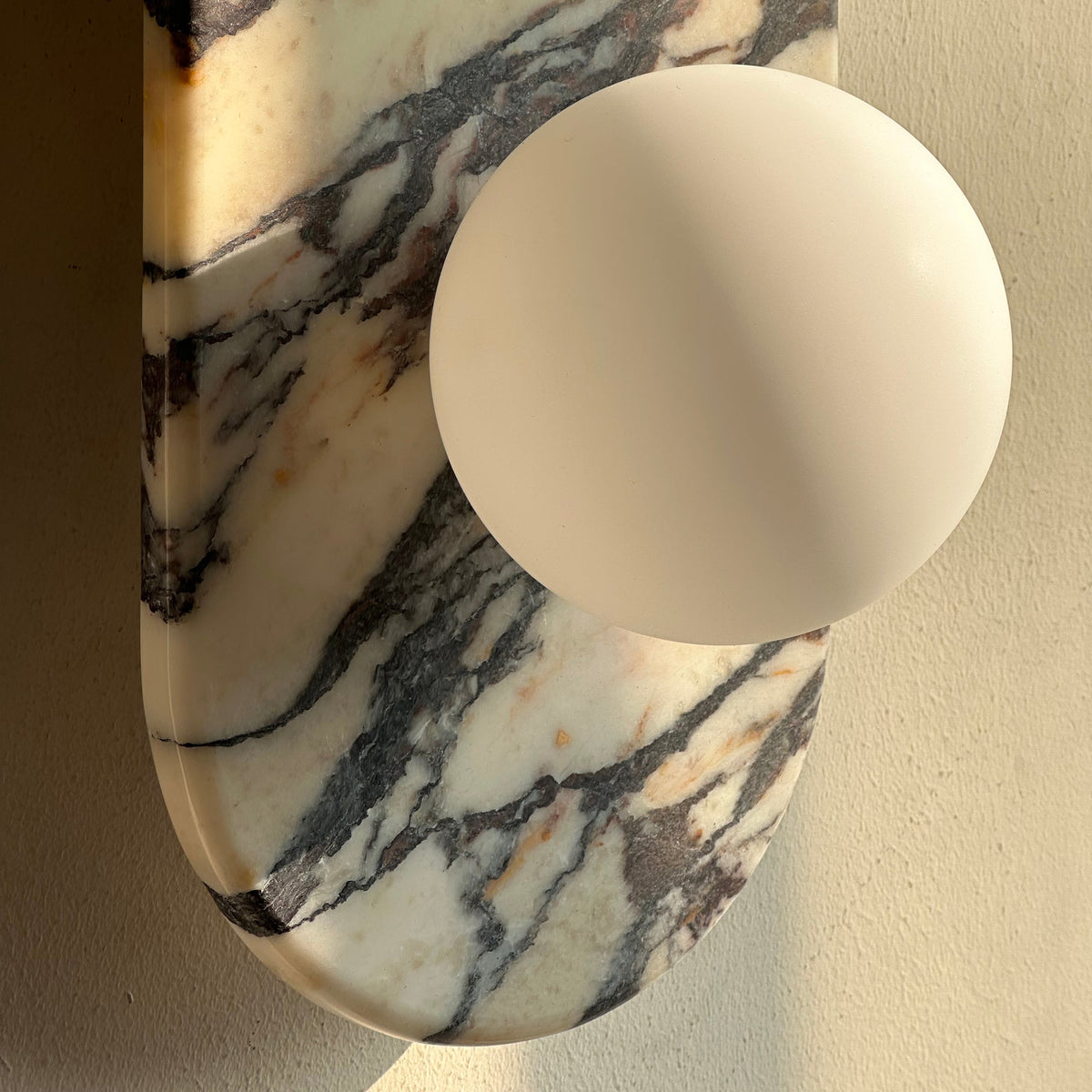 Alvuvyo Elegance Moderne Marmor-Wandleuchte