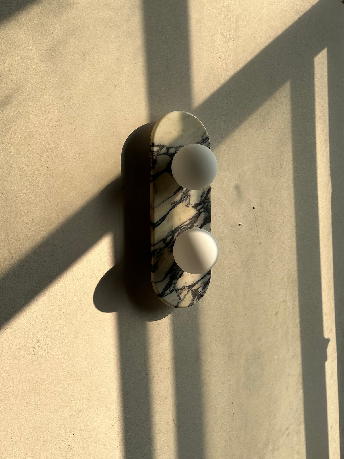 Alvuvyo Elegance Moderne Marmor-Wandleuchte