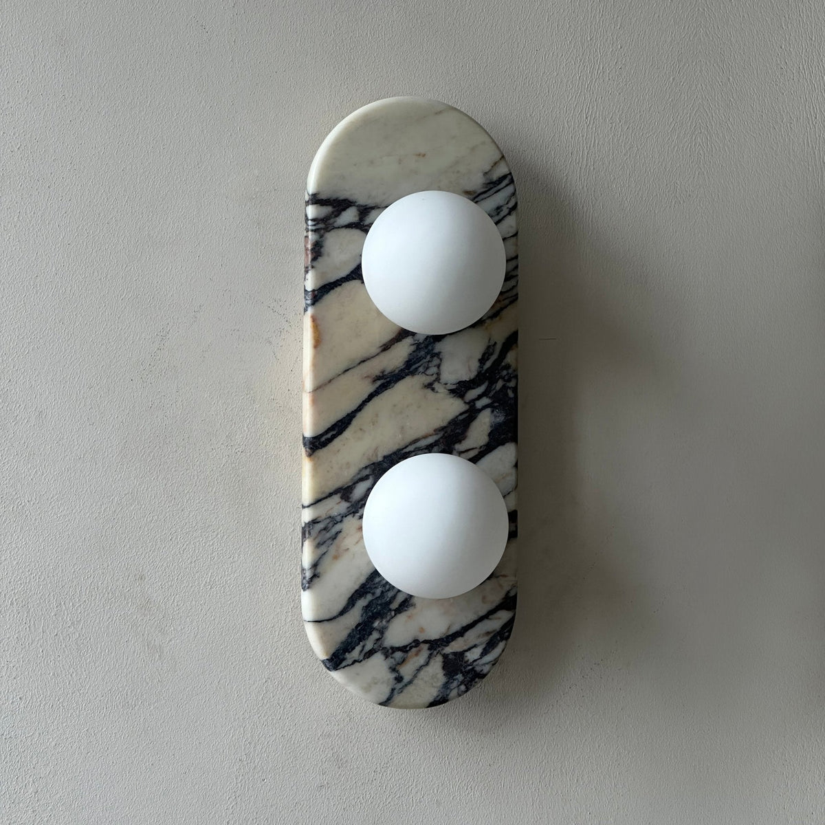 Eirenise Eleganz Einzigartige Glas-Marmor-Wandleuchte