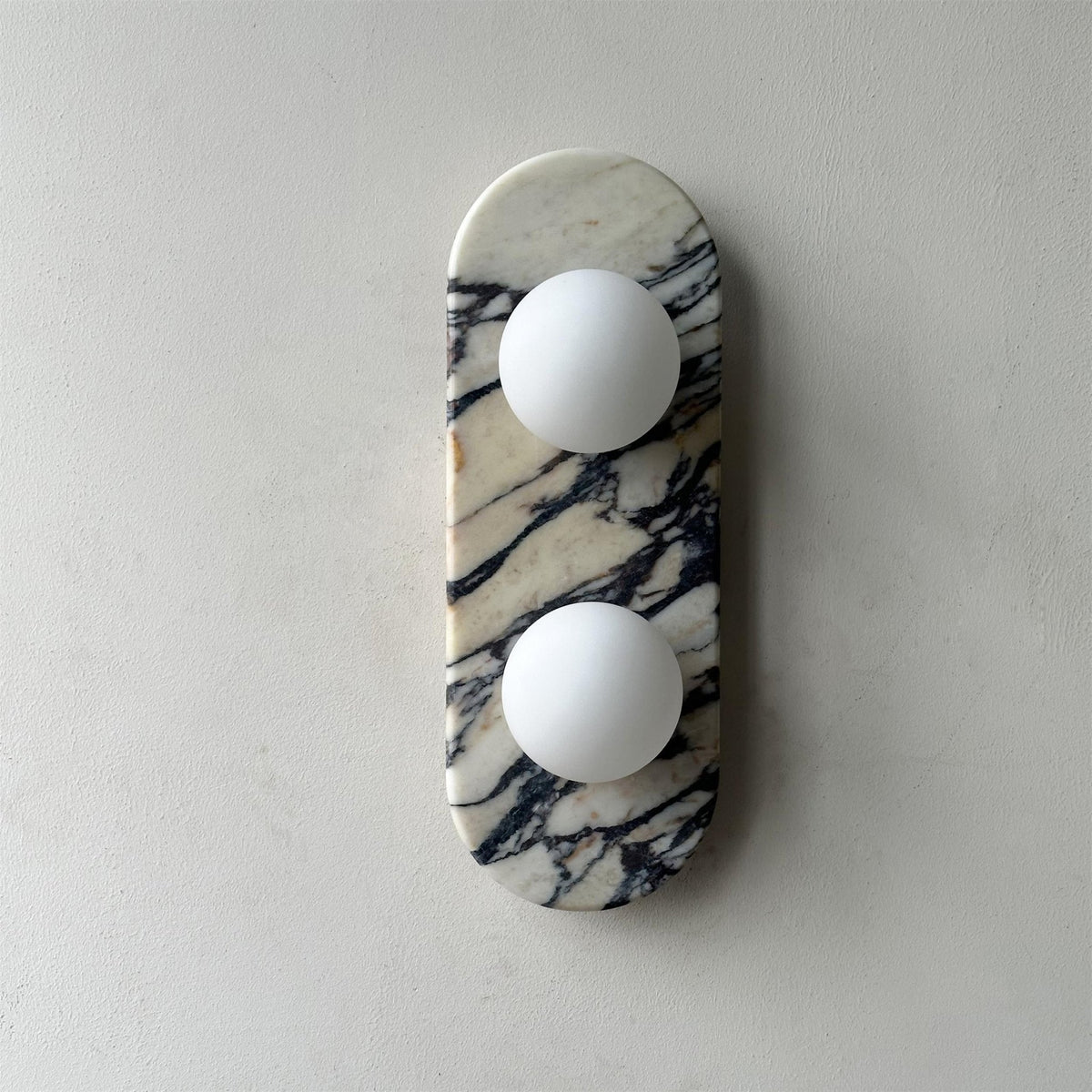 Eirenise Eleganz Einzigartige Glas-Marmor-Wandleuchte