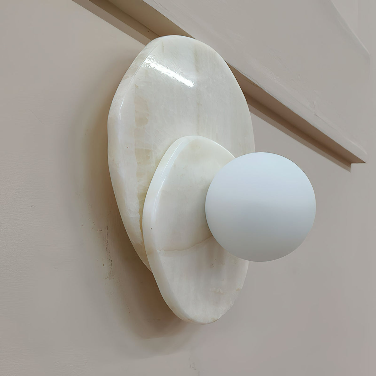 Alorarae Organic Alabaster Wandleuchte