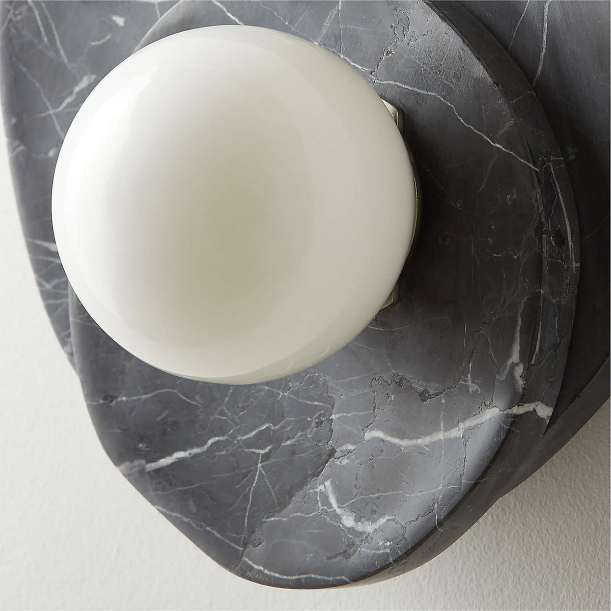 Alorarae Organic Alabaster Wandleuchte