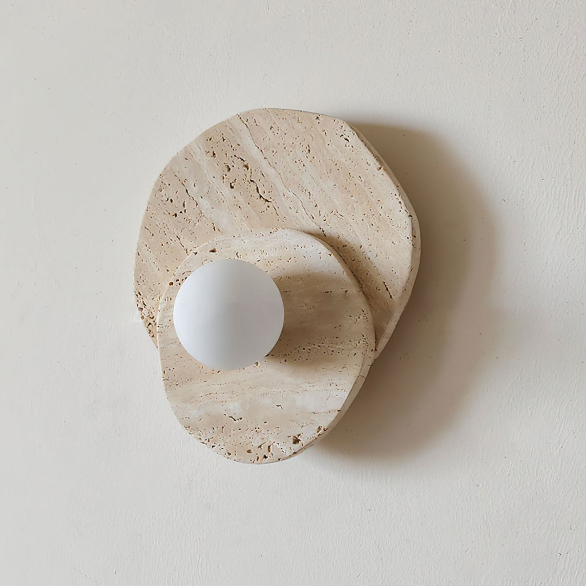 Astr zeitgenössische minimalistische Wandleuchte aus Stein mit Milchglas