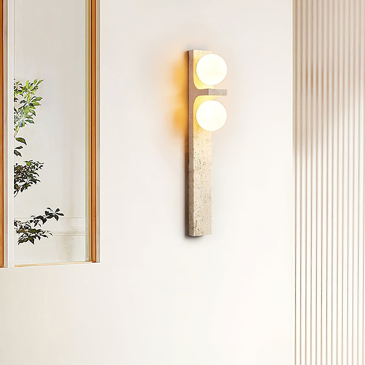 Eirikuvys zeitgenössische minimalistische Wandleuchte aus Travertin