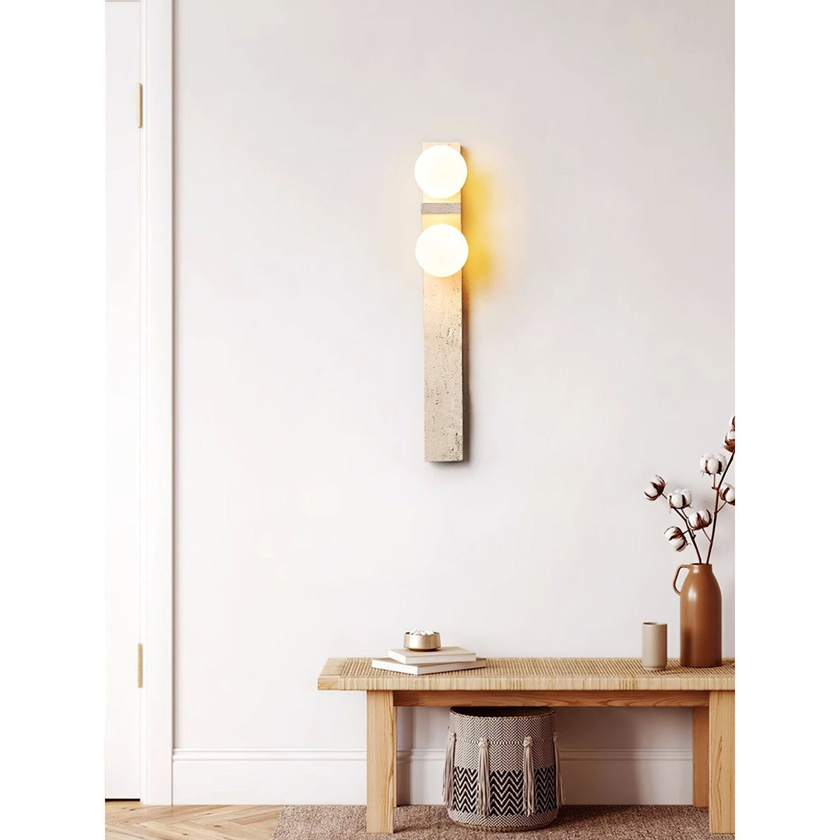 Eirikuvys zeitgenössische minimalistische Wandleuchte aus Travertin