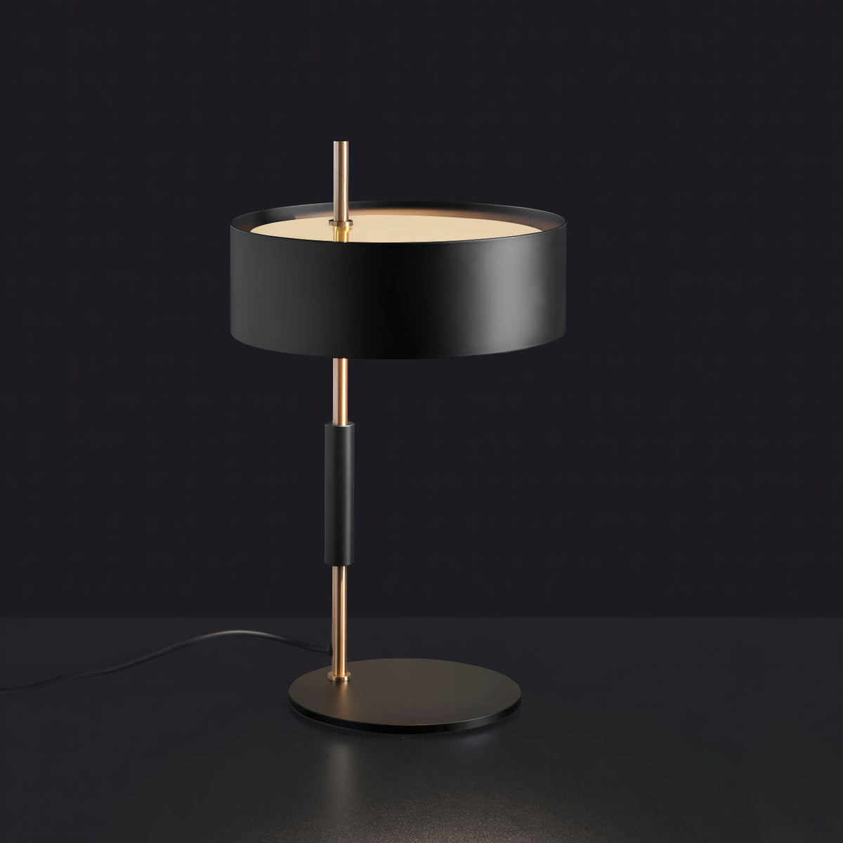 Zenith Minimalistische Tischleuchte