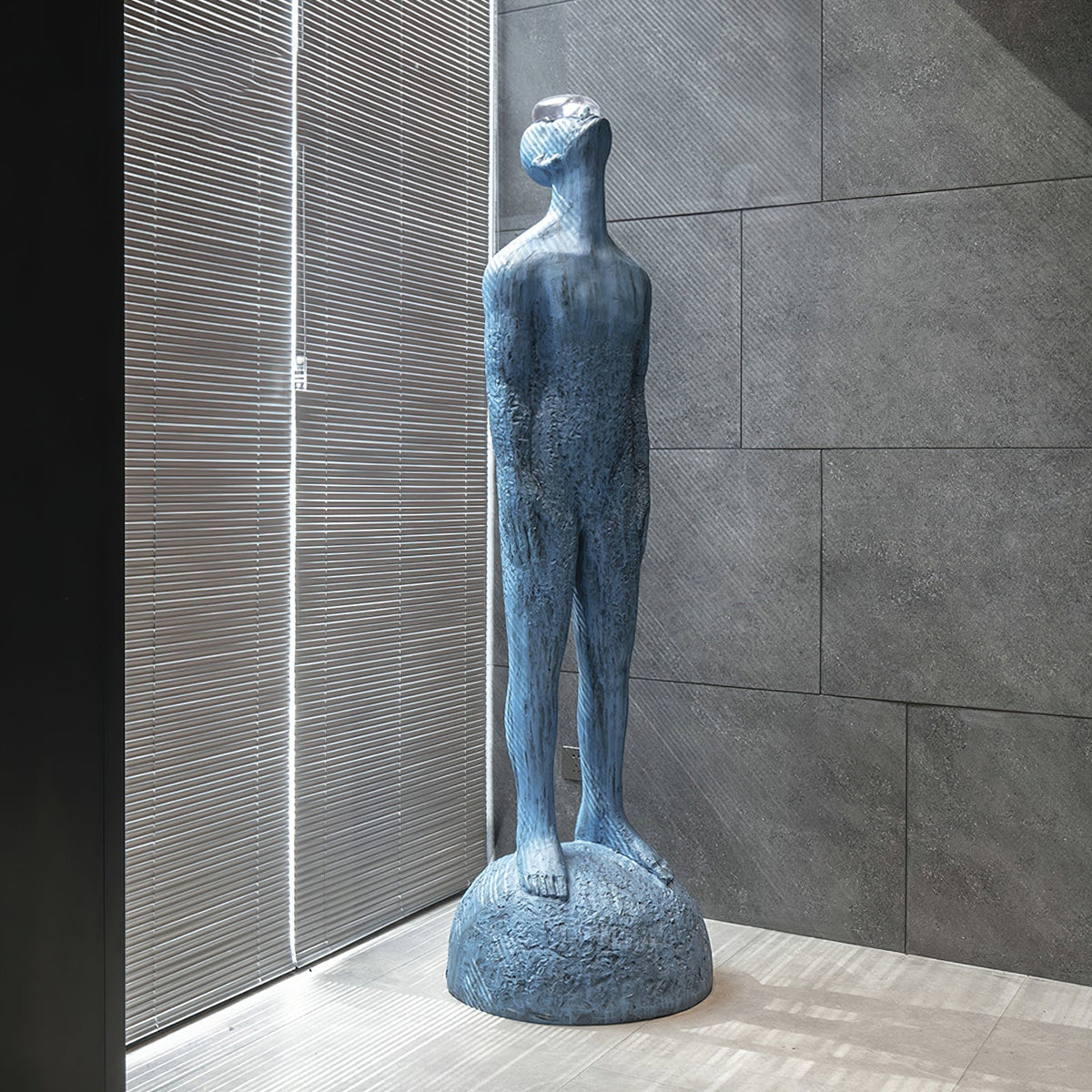 Tron Guardian Skulptur Bodendekoration