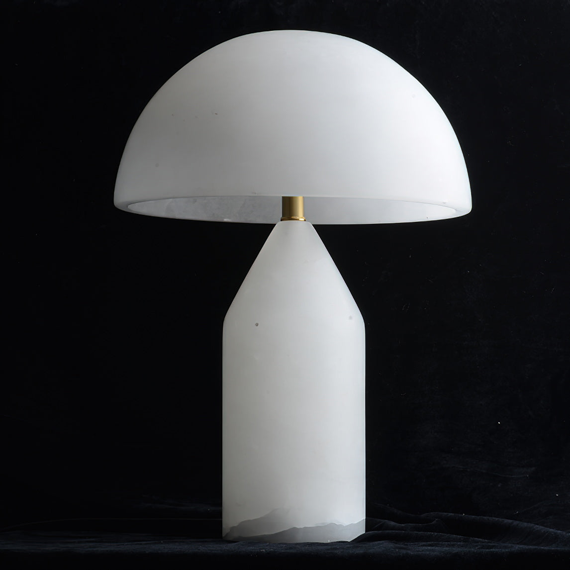 Mossie Alabaster-Tischleuchte