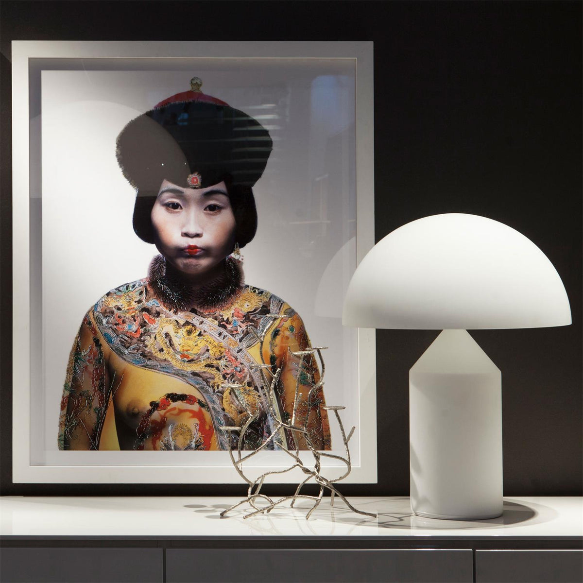 Hesrin Kunstglas-Tischleuchte