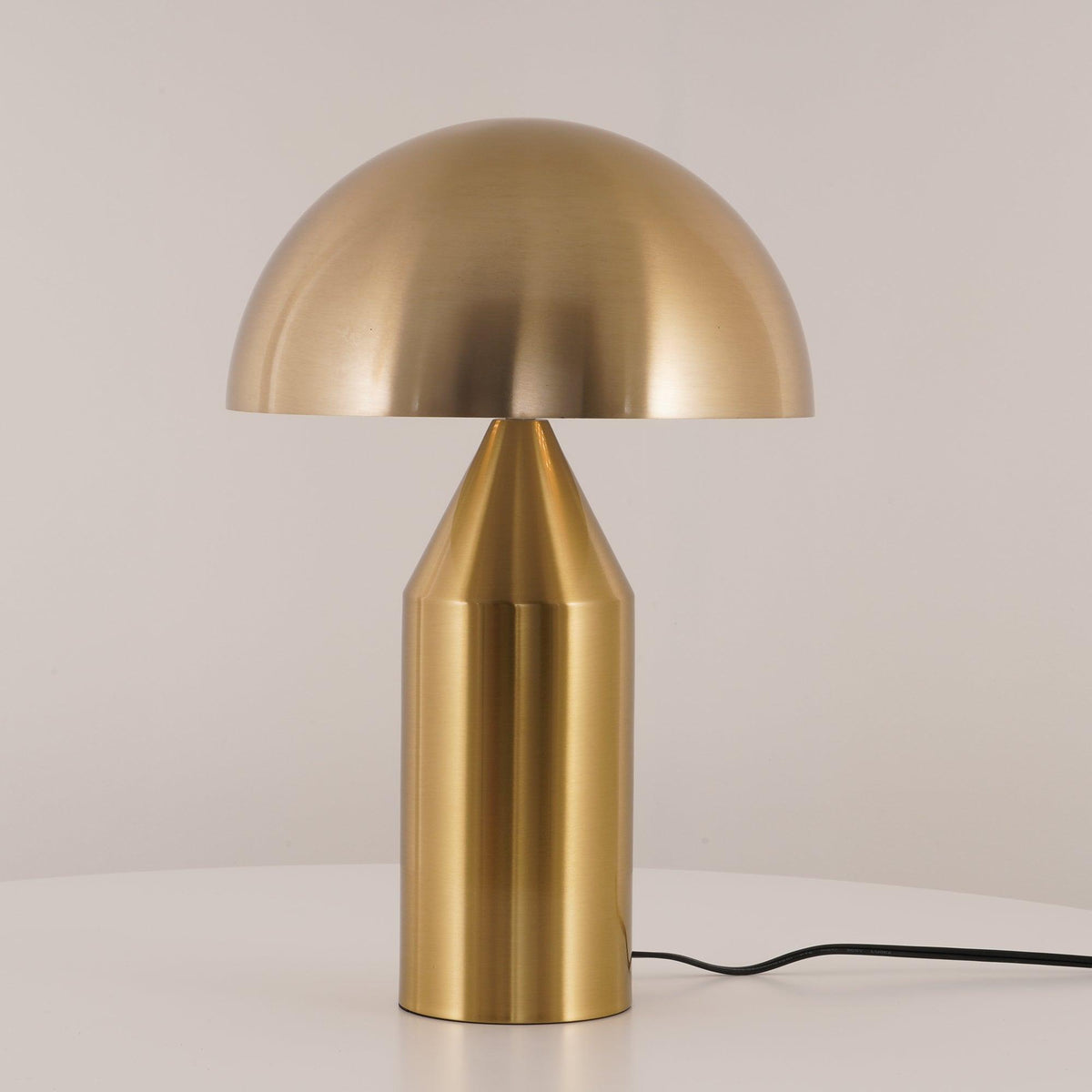 Selisina Industrielle Minimalistische Tischleuchte