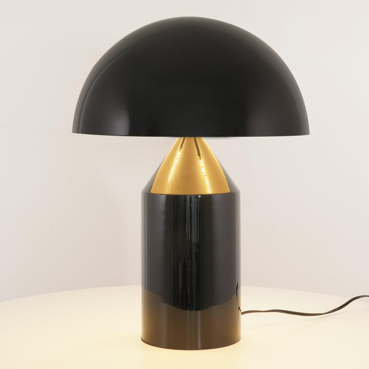 Selisina Industrielle Minimalistische Tischleuchte