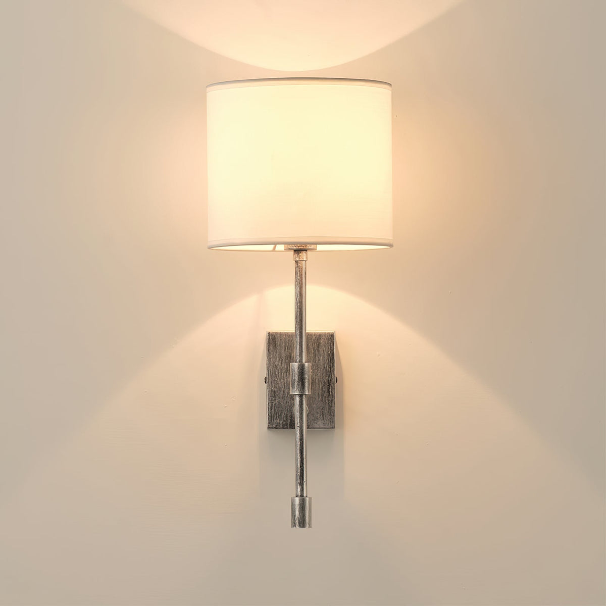 Eirikuvyo moderne minimalistische Metall-Stoff-Wandleuchte