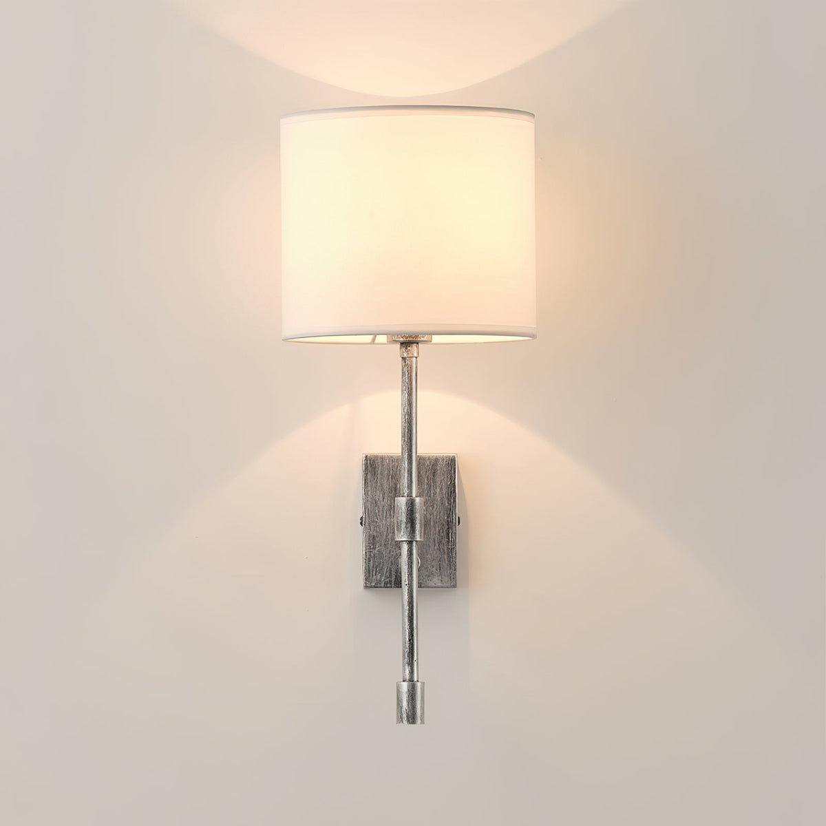Eirikuvyo moderne minimalistische Metall-Stoff-Wandleuchte
