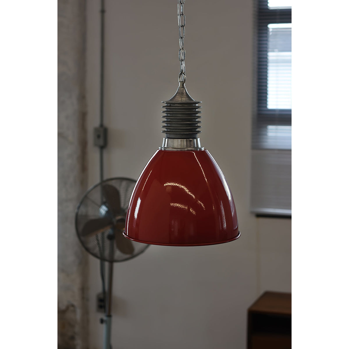 Kvennuvys moderne minimalistische Metall-Pendelleuchte