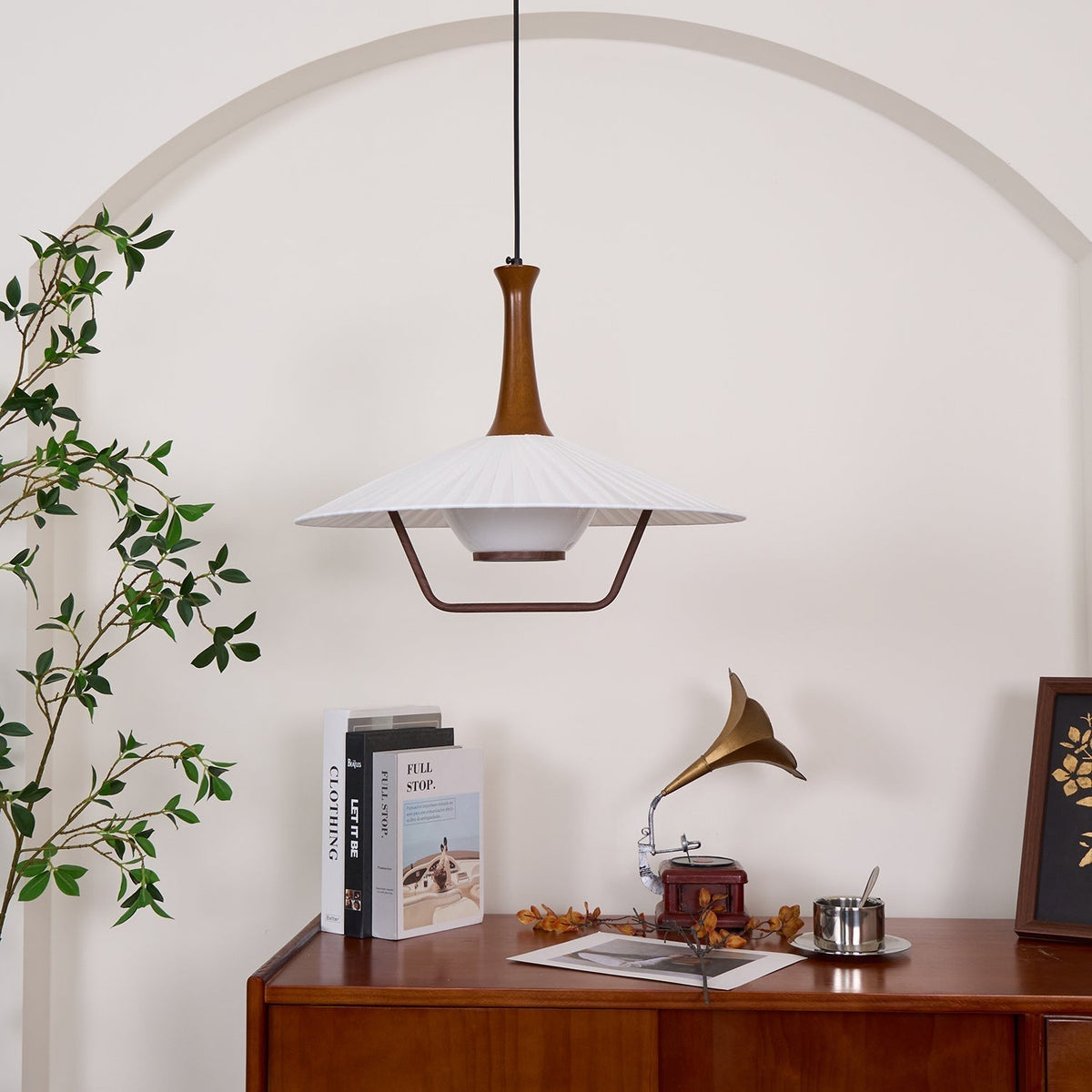 Vionne Pendelleuchte aus Holz und Weiß im Mid-Century-Stil