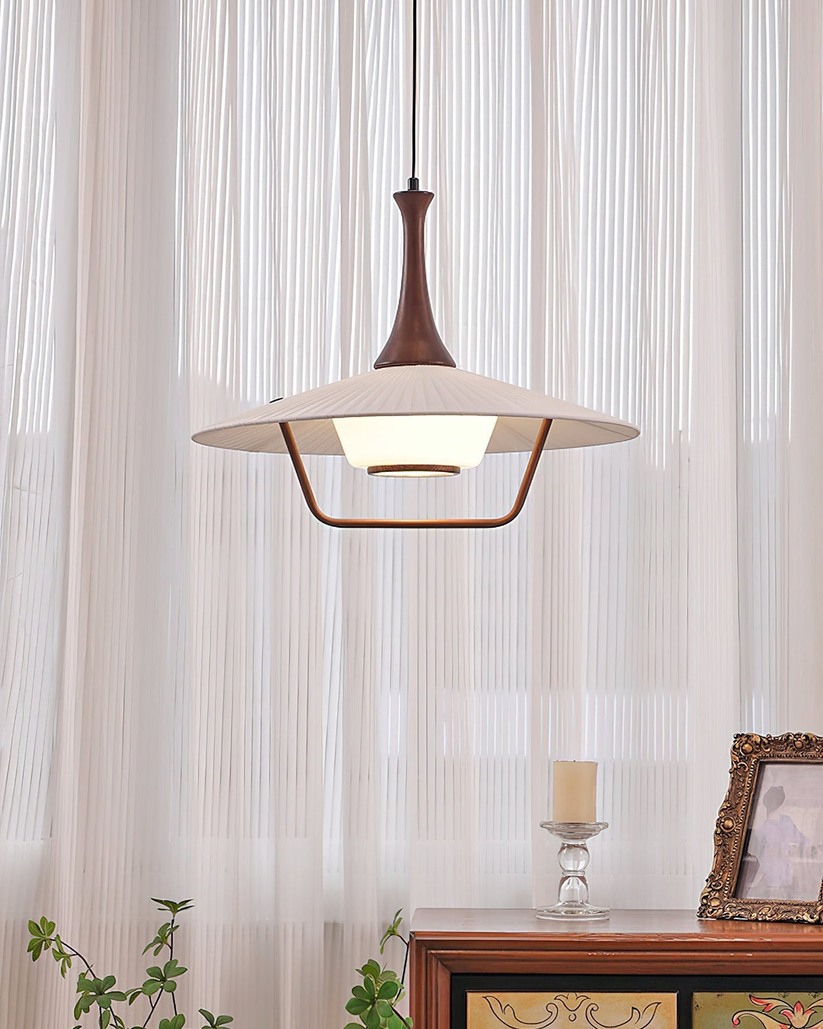 Vionne Pendelleuchte aus Holz und Weiß im Mid-Century-Stil