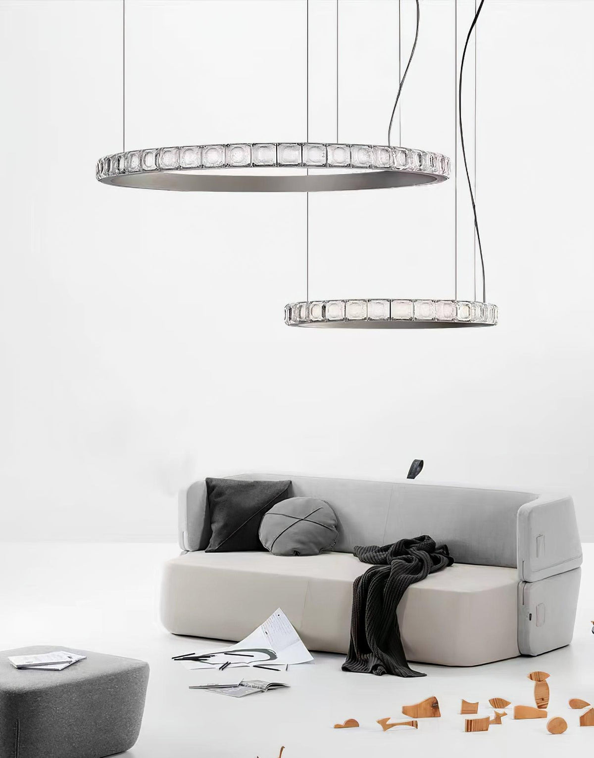 Avzorion zeitgenössischer minimalistischer Kronleuchter aus Glas