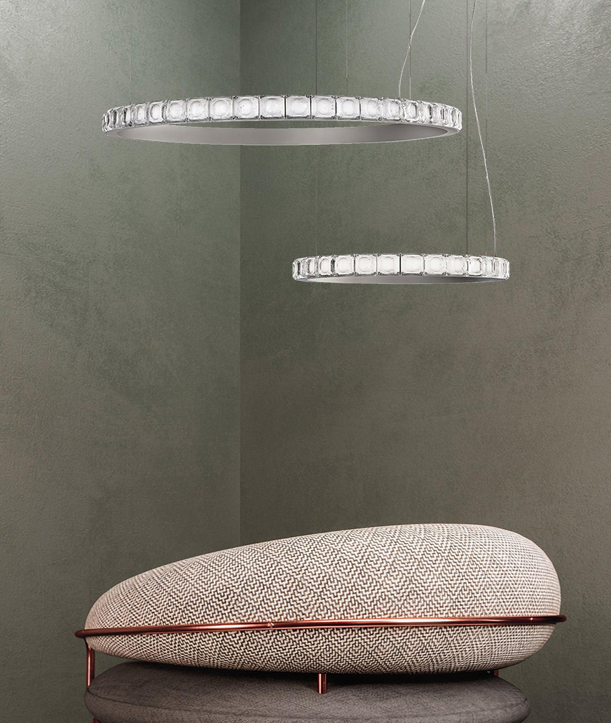 Avzorion zeitgenössischer minimalistischer Kronleuchter aus Glas