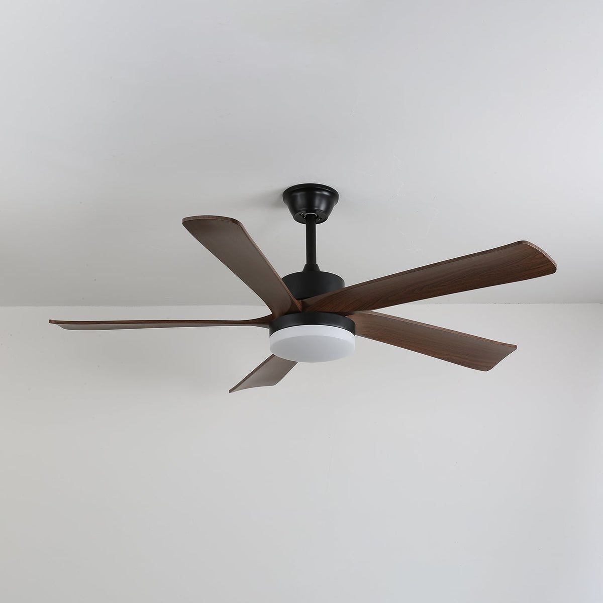 Eryndor Moderner Deckenventilator mit Beleuchtung aus Holz
