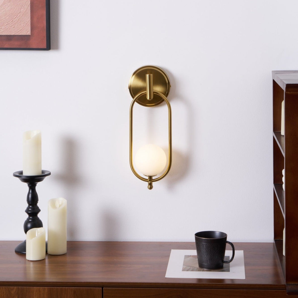 Cumirisra zeitgenössische minimalistische Messing-Glas-Wandleuchte