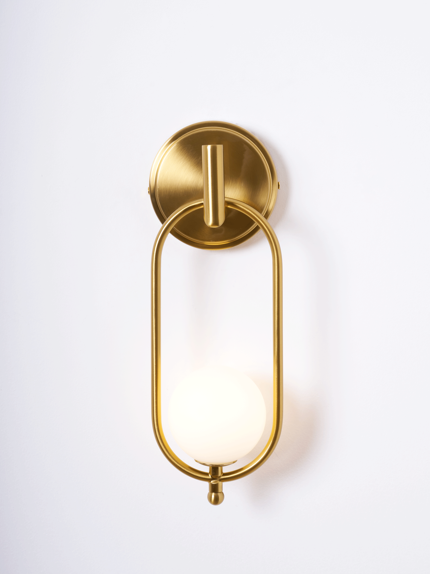 Cumirisra zeitgenössische minimalistische Messing-Glas-Wandleuchte