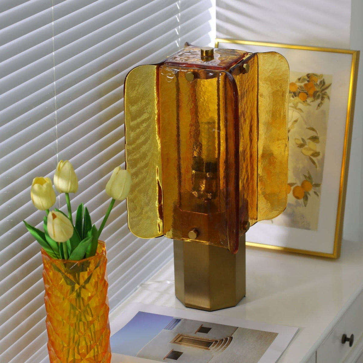 Yentix Tischleuchte aus Glas