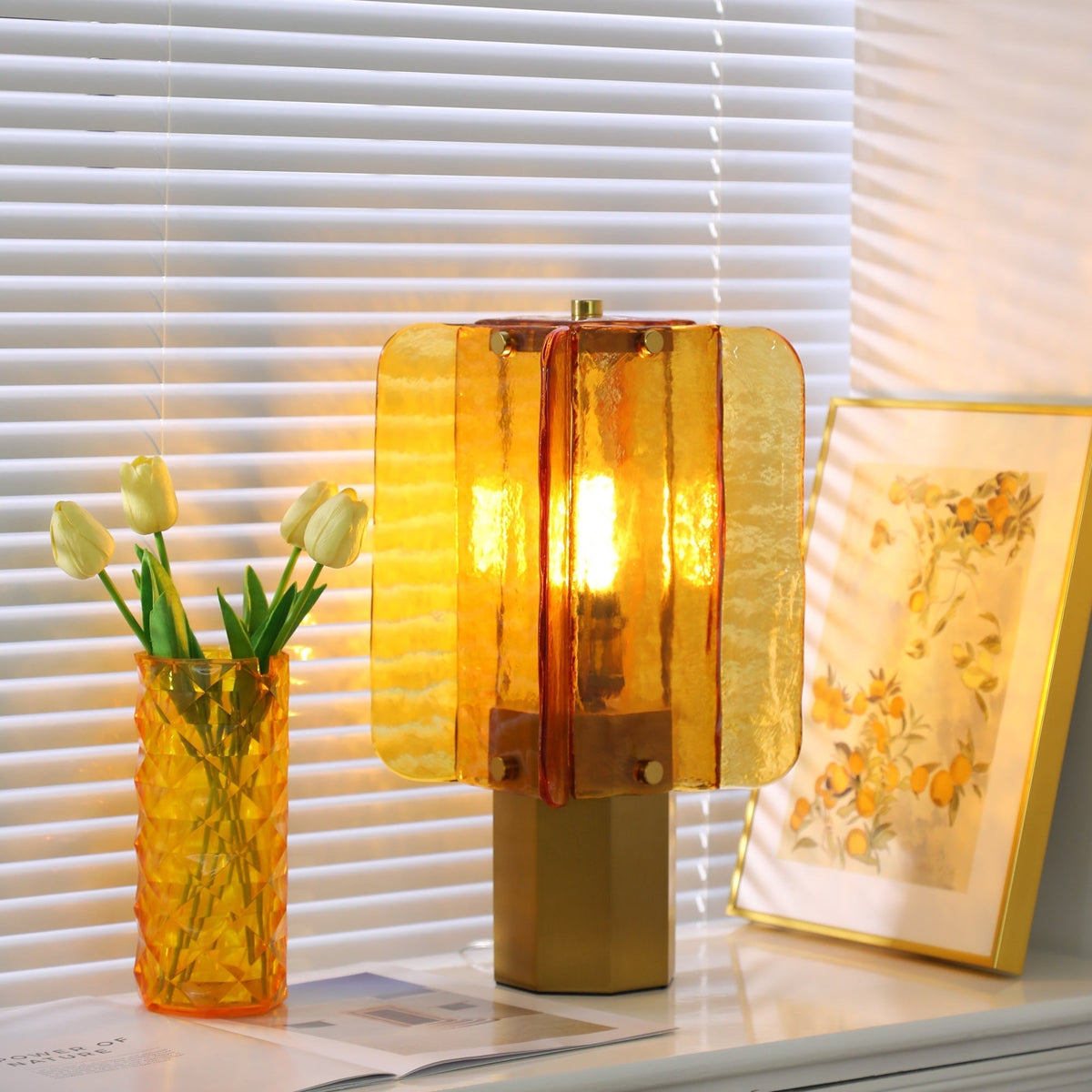 Yentix Tischleuchte aus Glas