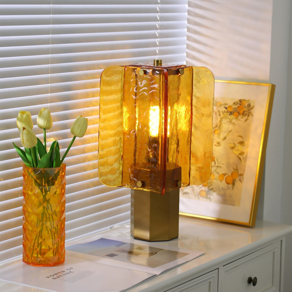 Yentix Tischleuchte aus Glas