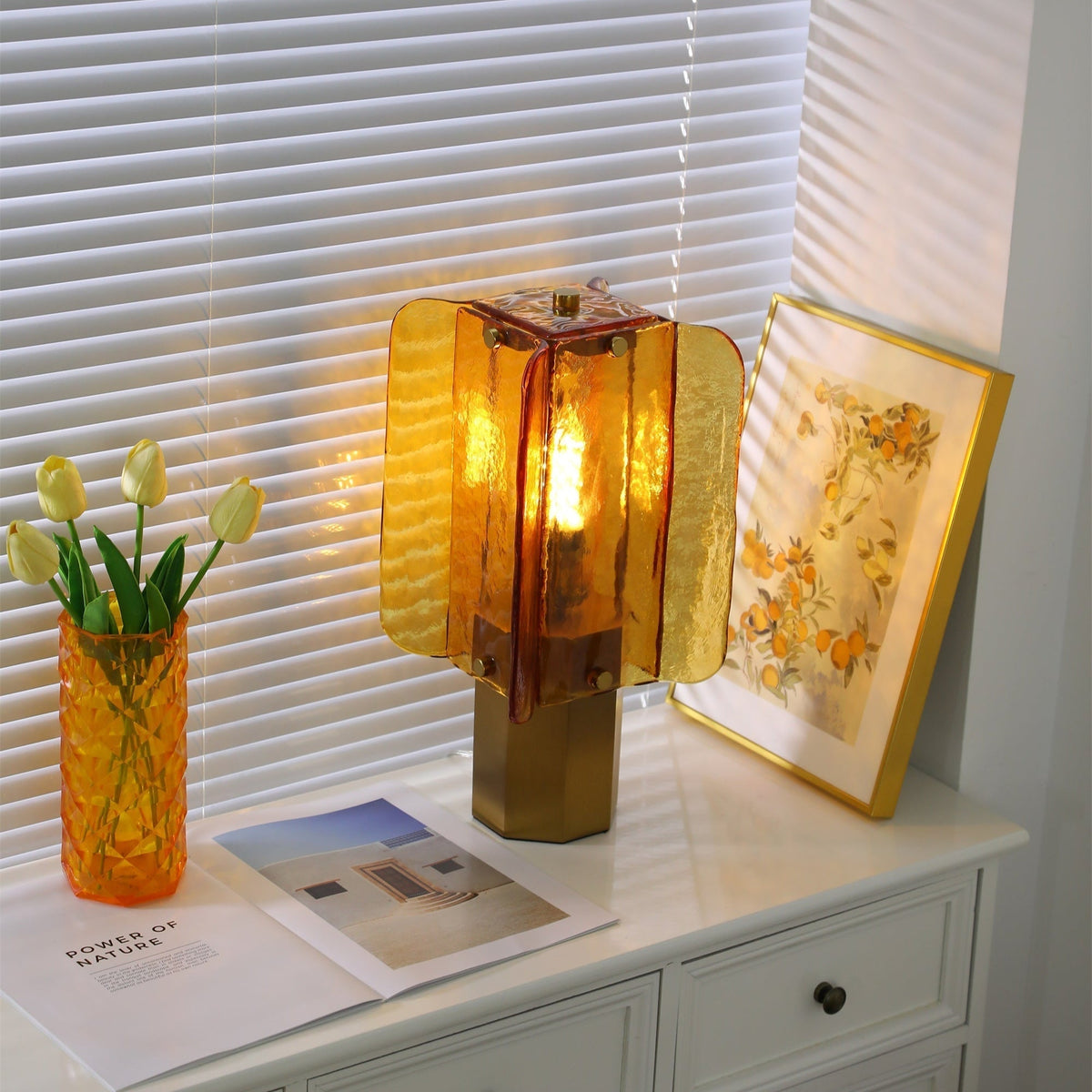 Yentix Tischleuchte aus Glas