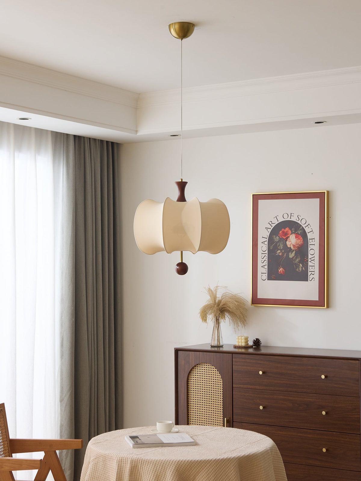 Elvelise Pendelleuchte aus Stoff und Holz