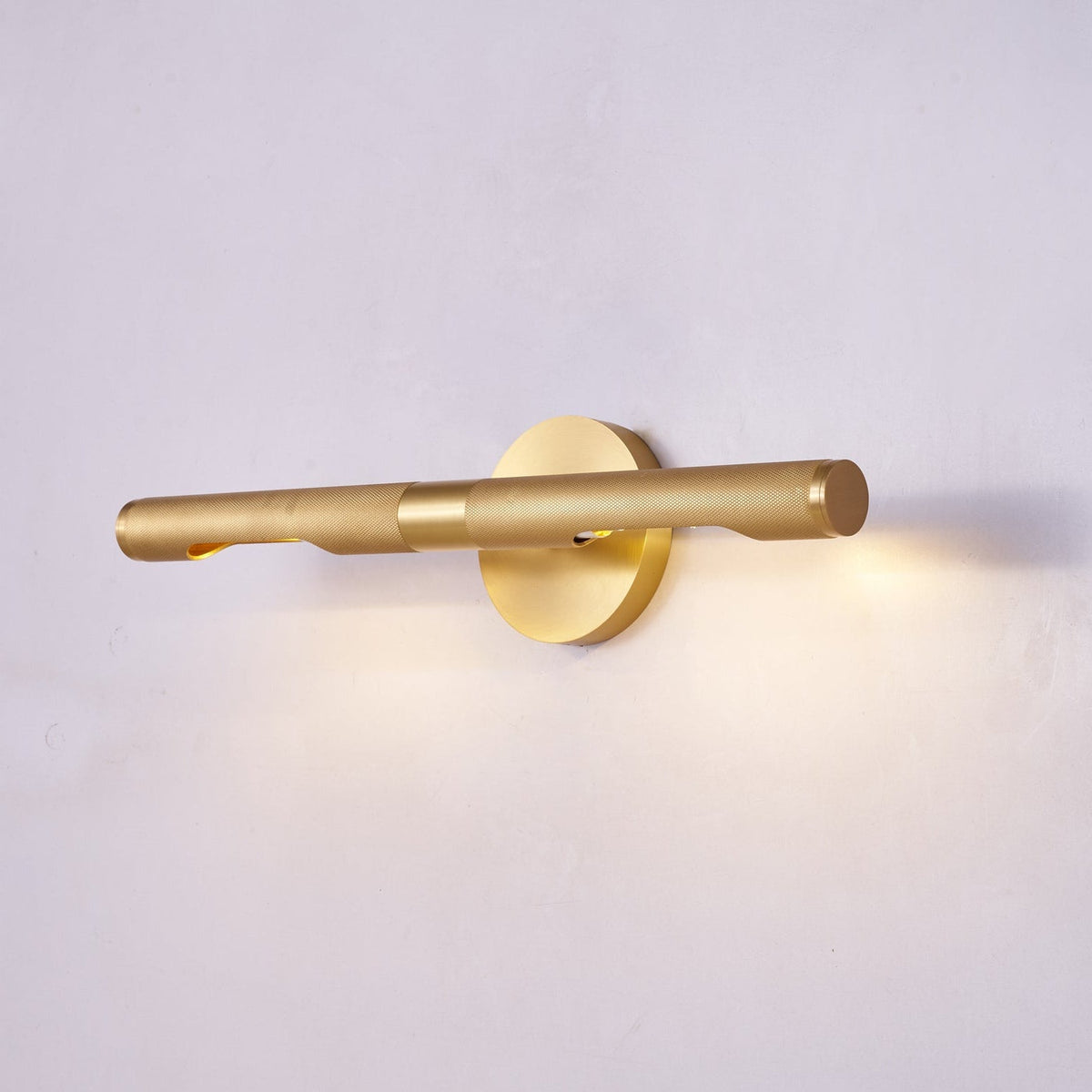 Cavelen zeitgenössische minimalistische Messing-Wandleuchte