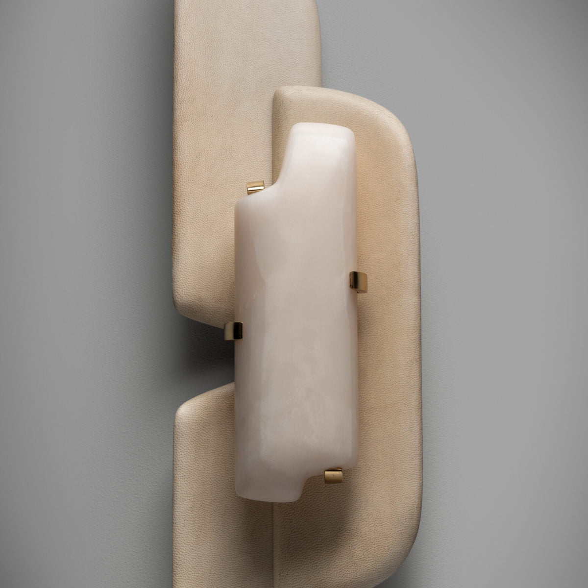 Lysara Aurellin Alabaster-Wandleuchte