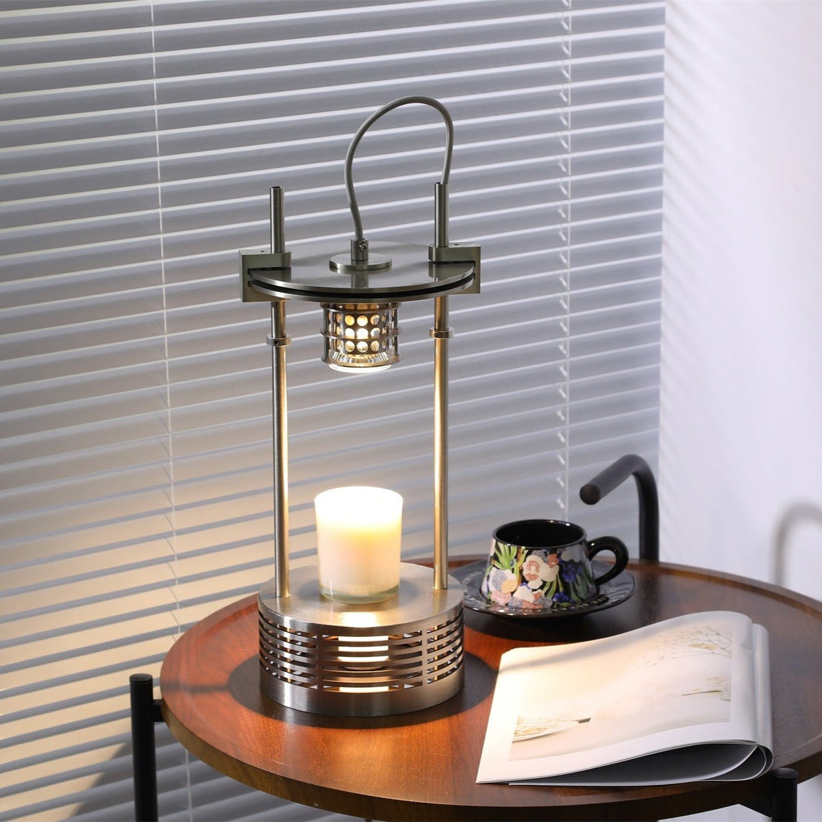 Serynd Aromatisch Tischlampe aus Edelstahl