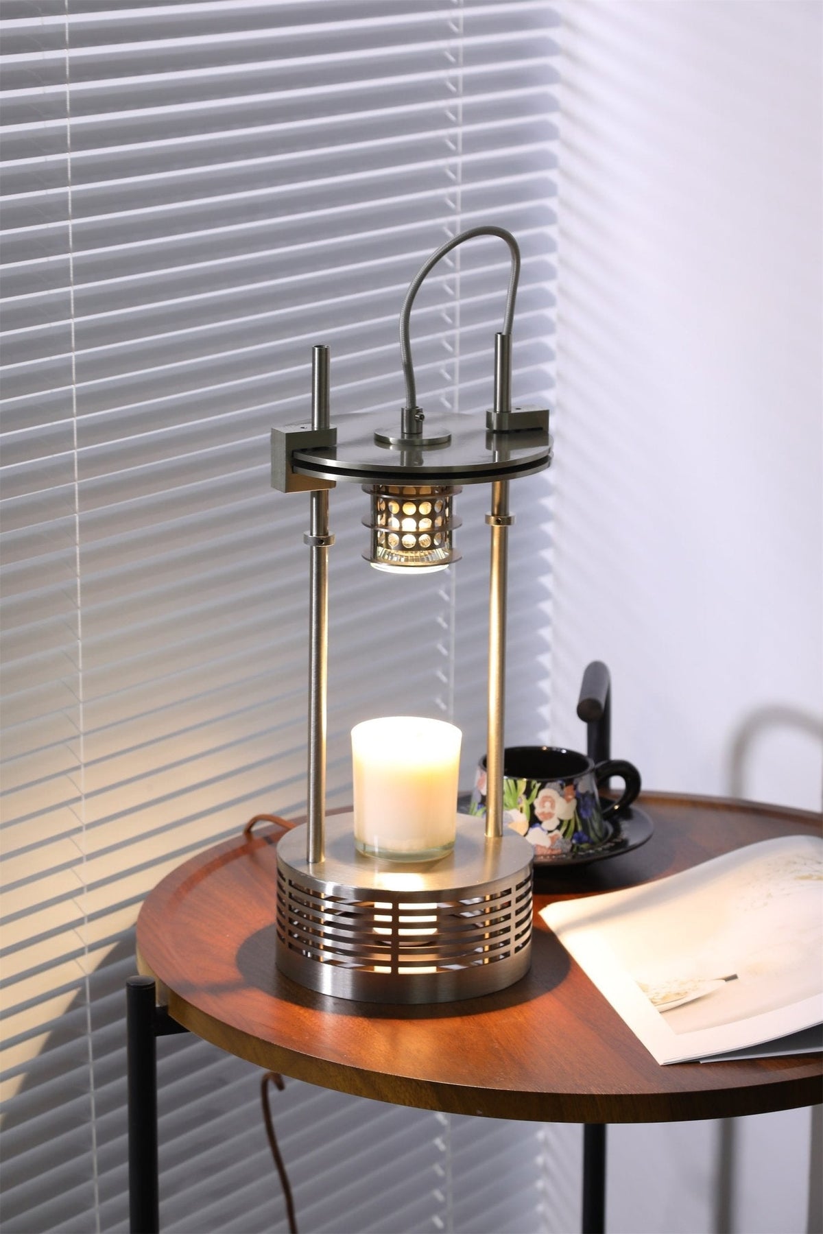 Serynd Aromatisch Tischlampe aus Edelstahl
