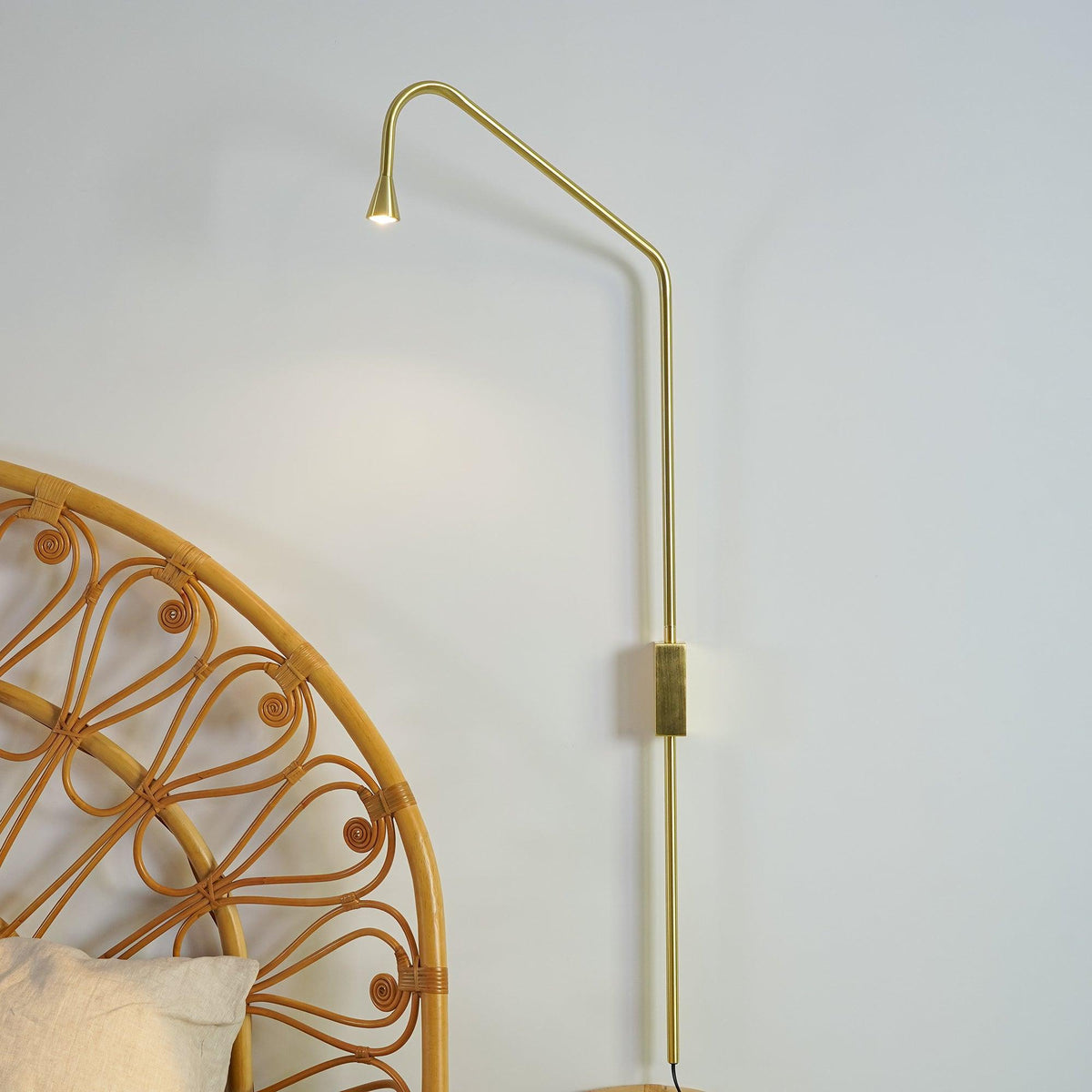 Vesolel zeitgenössische minimalistische Wandleuchte