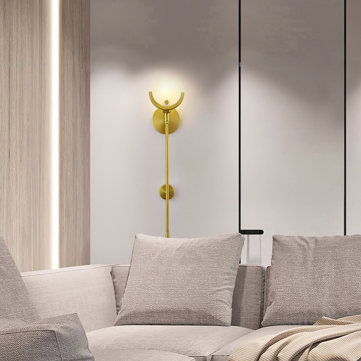 Ljomuvyo zeitgenössische minimalistische Wandleuchte aus Messing mit Alabaster-Lampenschirm