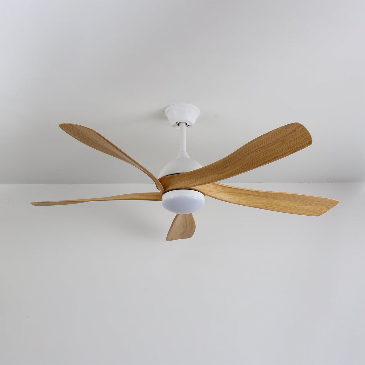 Sylven Moderner Holz-Deckenventilator mit Beleuchtung