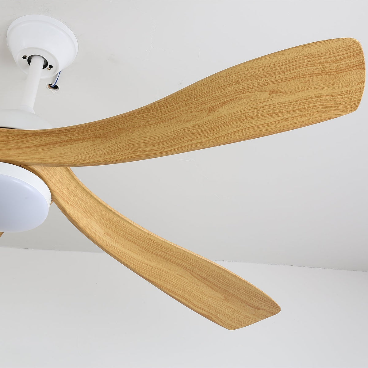 Sylven Moderner Holz-Deckenventilator mit Beleuchtung
