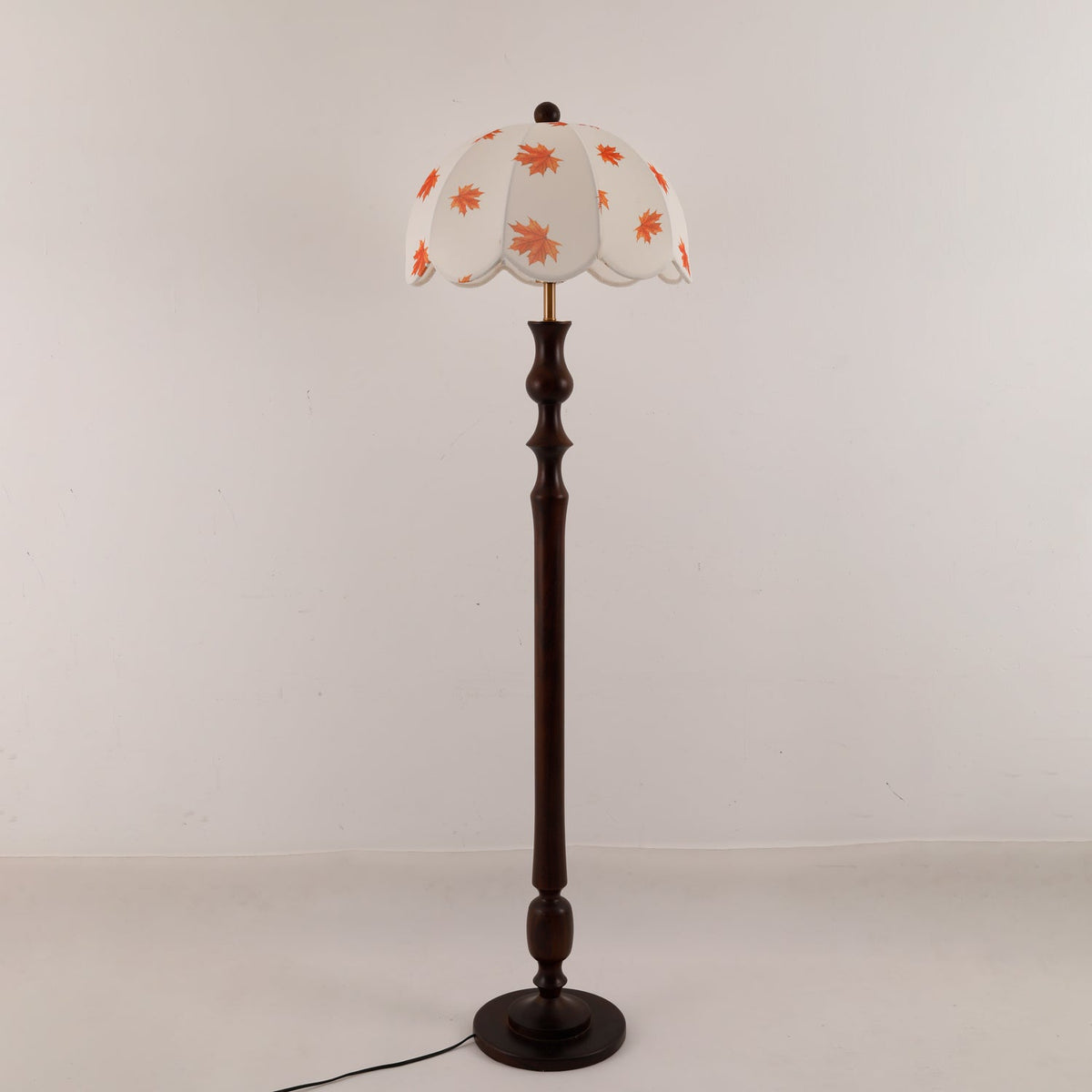 Mapler Holz-Stoff-Elegante Stehleuchte
