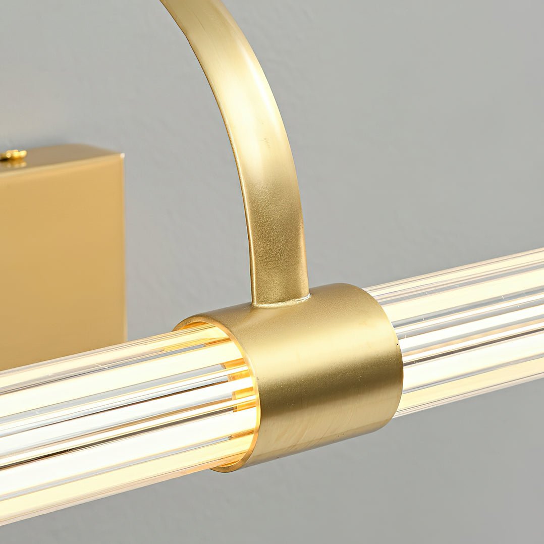 Beryl zeitgenössische minimalistische Messing-Wandleuchte