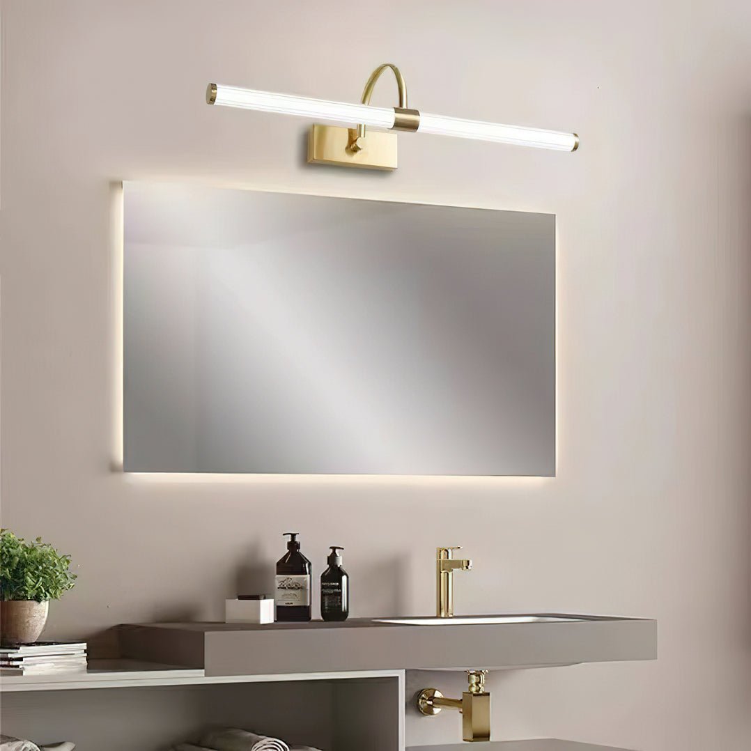 Beryl zeitgenössische minimalistische Messing-Wandleuchte