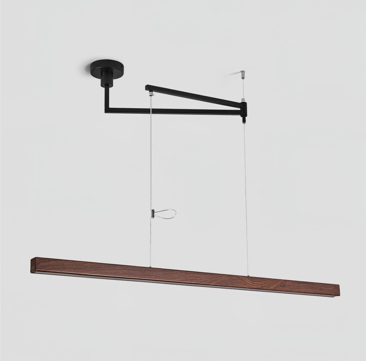 Sorva Pendelleuchte mit schwingendem Arm in linearer Form