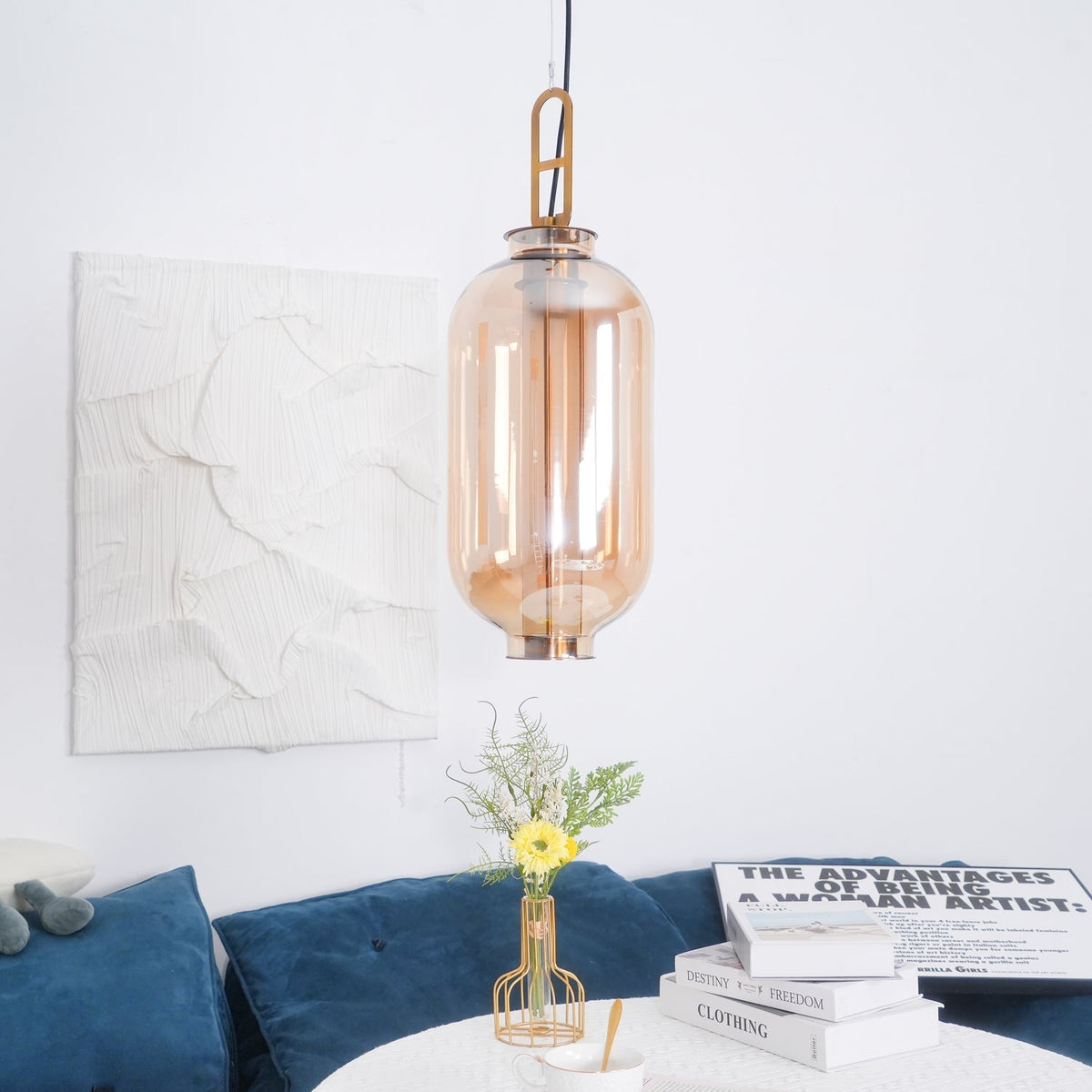 Uphaos zeitgenössische minimalistische Pendelleuchte aus Glas für das Familienleben