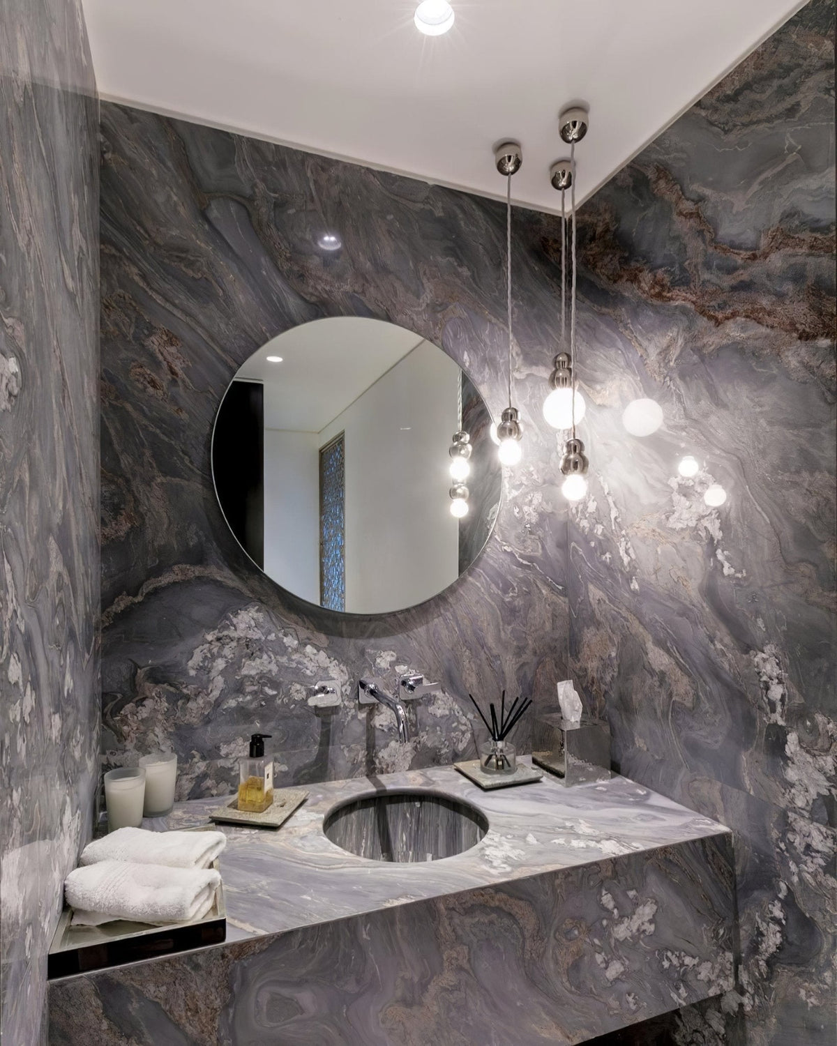 Bubbly moderne Pendelleuchte aus Glas