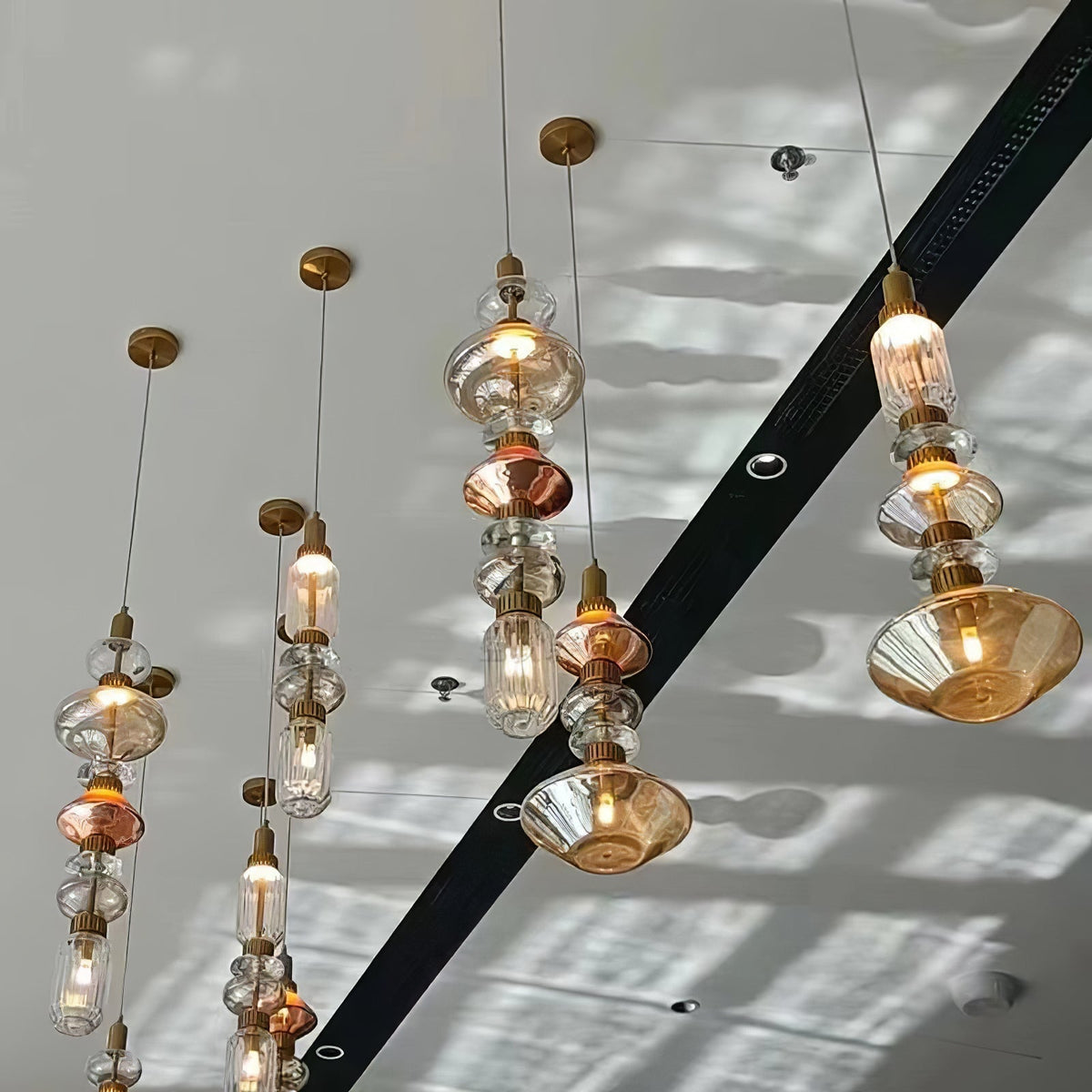 Veliora Pendelleuchte aus Glas luxuriös für Wohnzimmer | Cielum